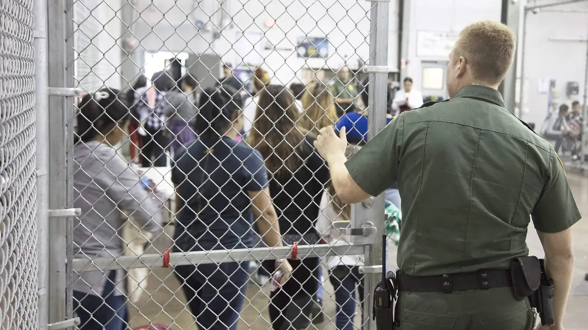 MIGRANTES DETENIDOS-Cortesia de U.S. Customs and Border Protection (1)